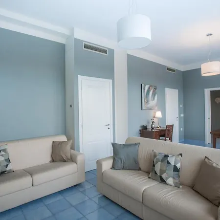 Homehere - Domus Alfieri Appartement *